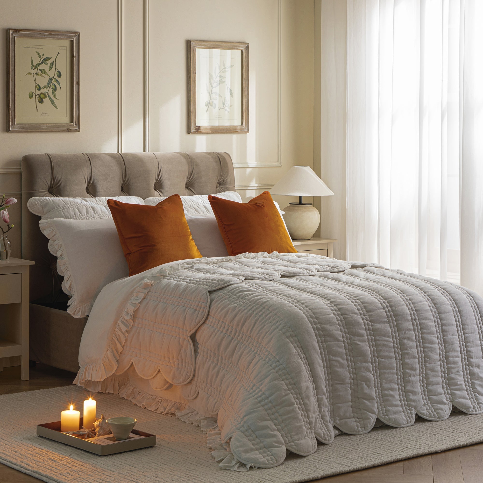 Portland Full size Buttoned Fold-Out Bed in Ottoman, Mink Velvet